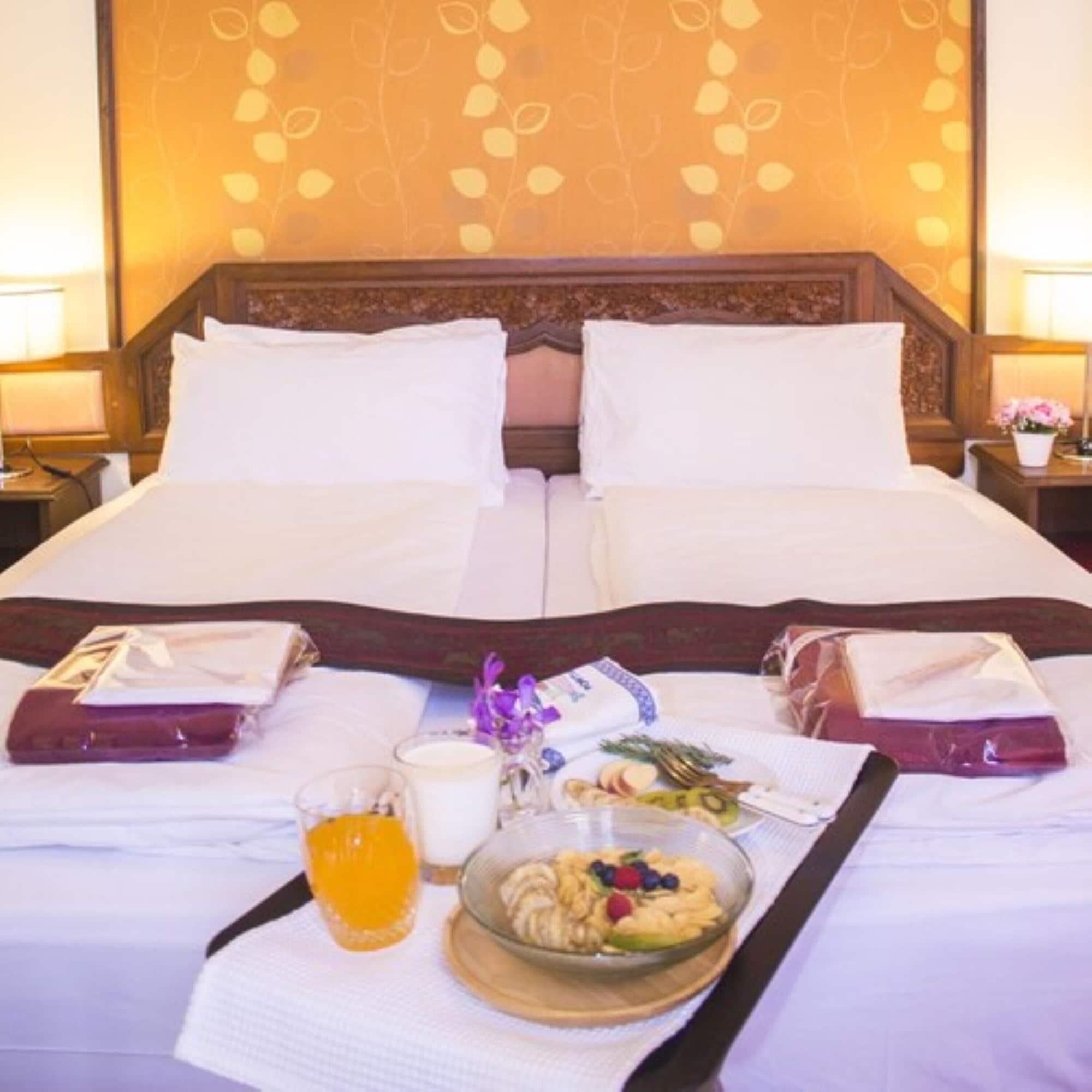 People Place Boutique In Town Hotel - Sha Extra Plus Чиангмай Екстериор снимка