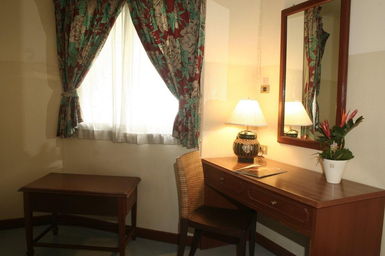 People Place Boutique In Town Hotel - Sha Extra Plus Чиангмай Екстериор снимка